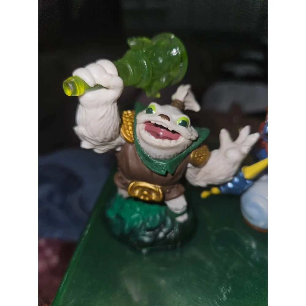 Skylanders Figures Lot of 5 Trap Team Food Fight Zap Pop Fizz Slobber Tooth